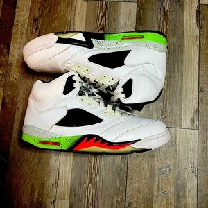 Jordan’s 5 reverse poisons